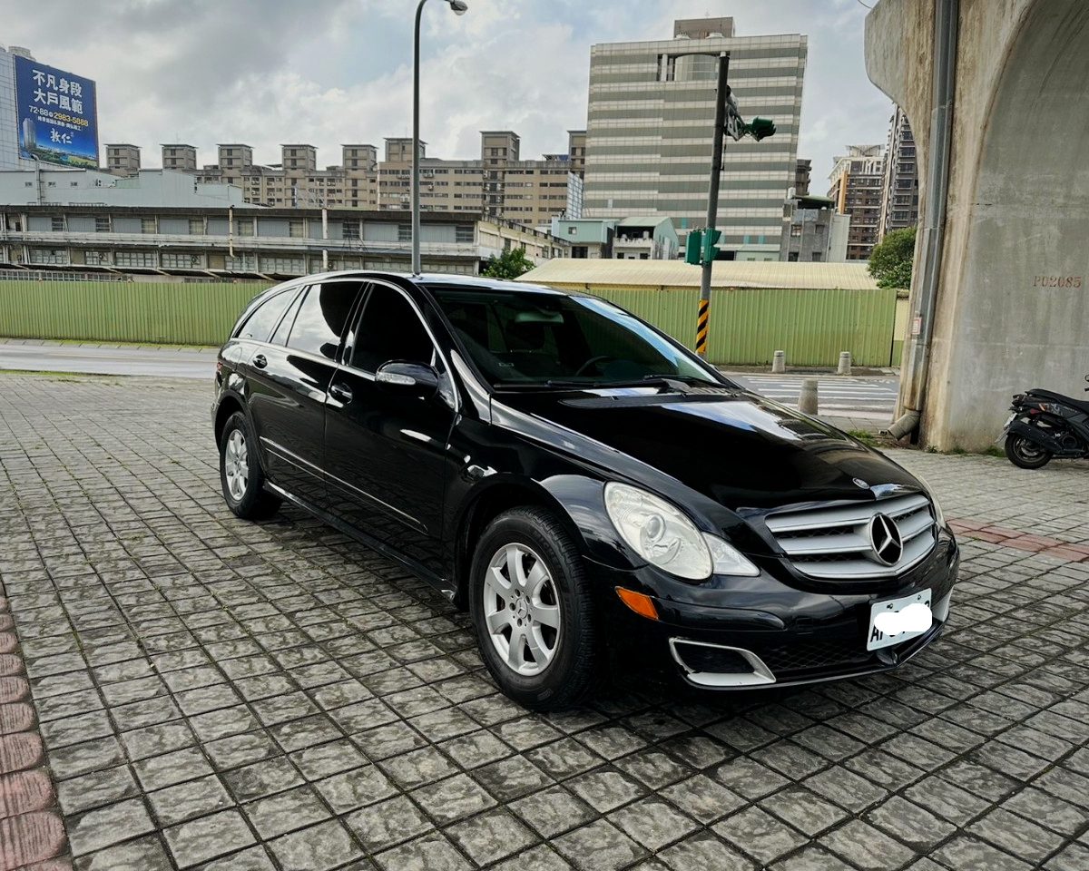 2006 M-Benz R-Class R350三代同堂好夥伴 (HID)