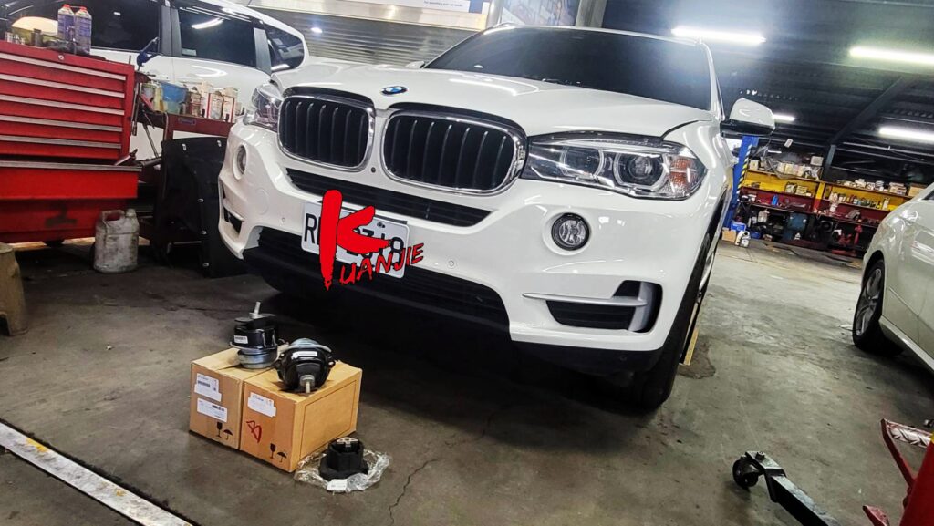 2017年BMW X5 F15 柴油B47怠速抖動車輛怪異聲音 引擎腳變速箱腳更換
