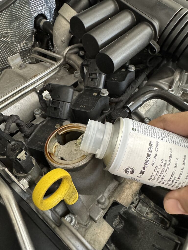 2020年 SKODA Kodiaq 1.4tsi 定期保養剛滿過保 前剎車皮盤剎車油更換