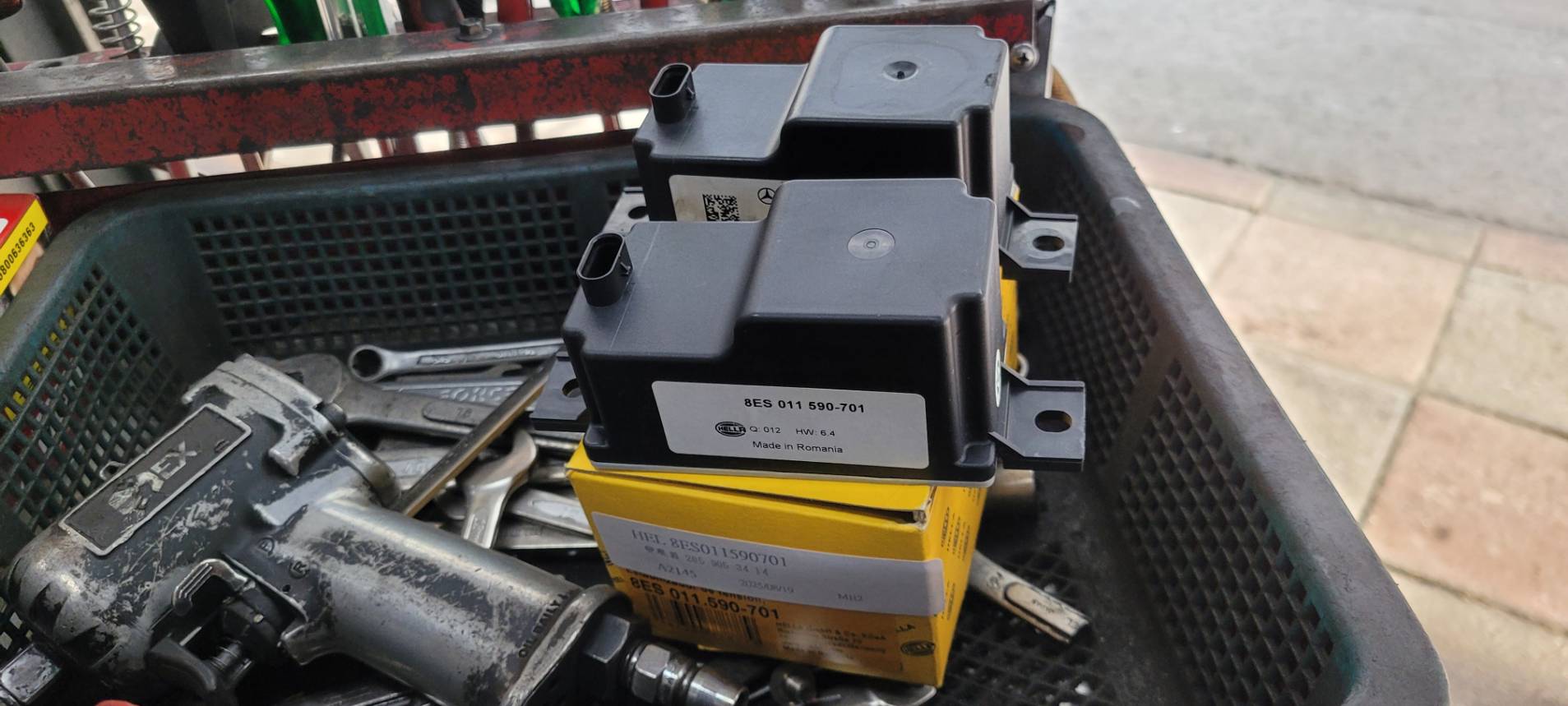 BENZ GLC200 M274 X254 排檔故障 輔助電瓶更換