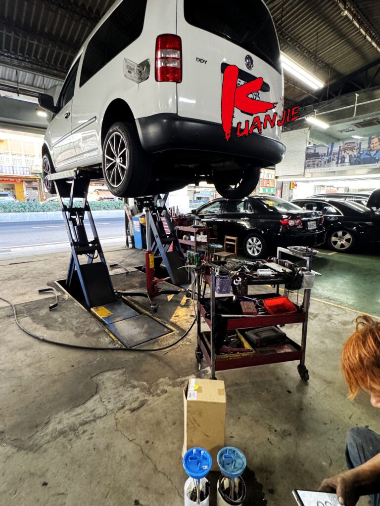 VW CADDY C4 1.2TSI 行駛汽油味 汽油泵浦 油箱統拆裝更換