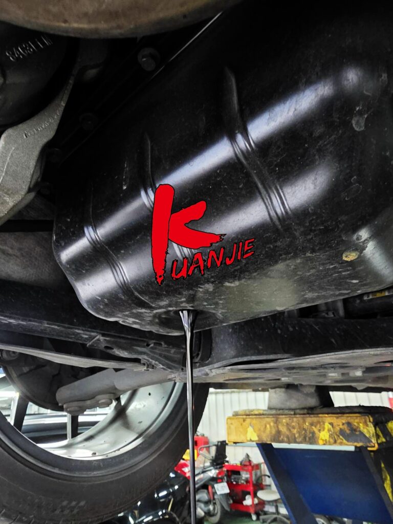 雪鐵龍（Citroën） BERLINGO 專業定期保養服務 機油心冷氣心更換